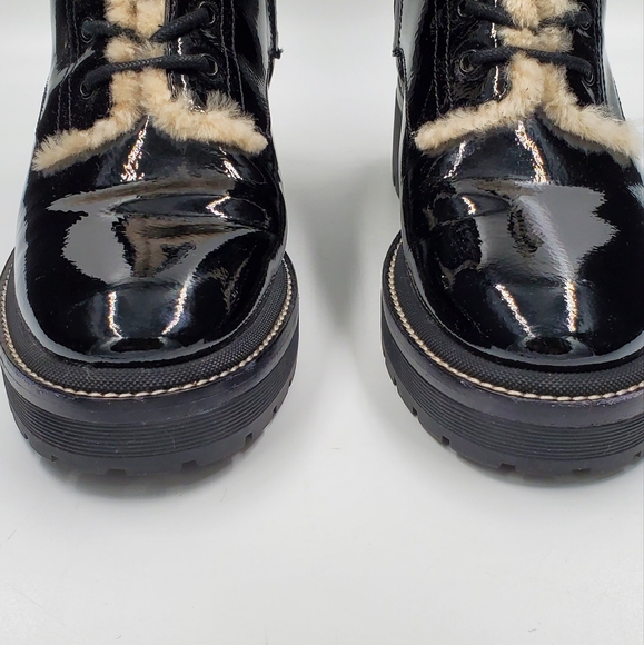 Tory Burch - Picture 3 of 8